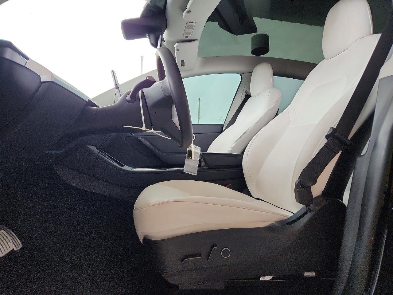 2022 Tesla Model Y - Image 7