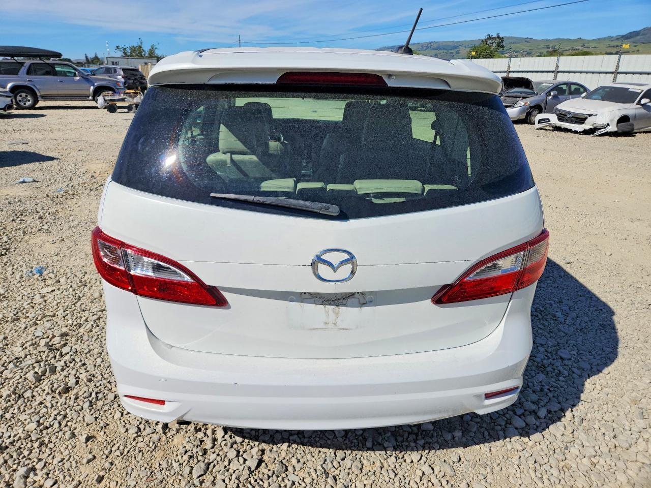 2012 Mazda 5 - Image 6
