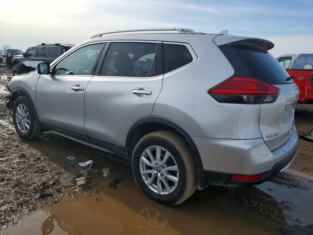 2017 Nissan Rogue Sv - Фото 2