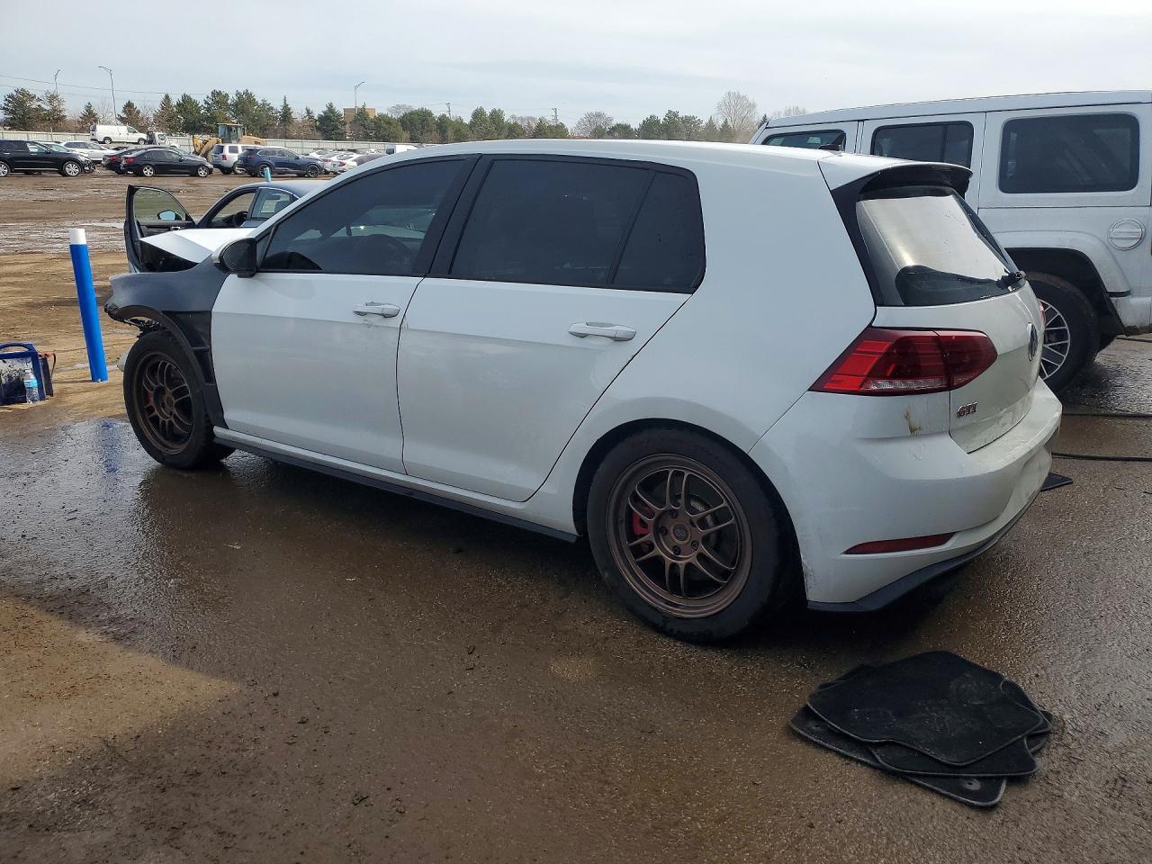 2019 Volkswagen Gti S - Фото 2