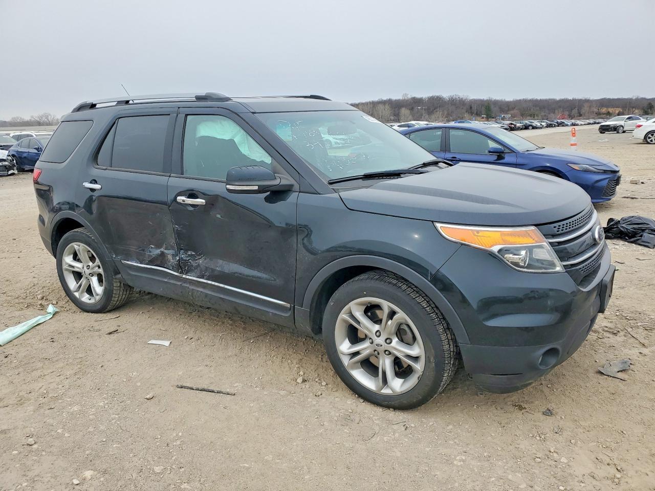 2015 Ford Explorer Limited - Image 4