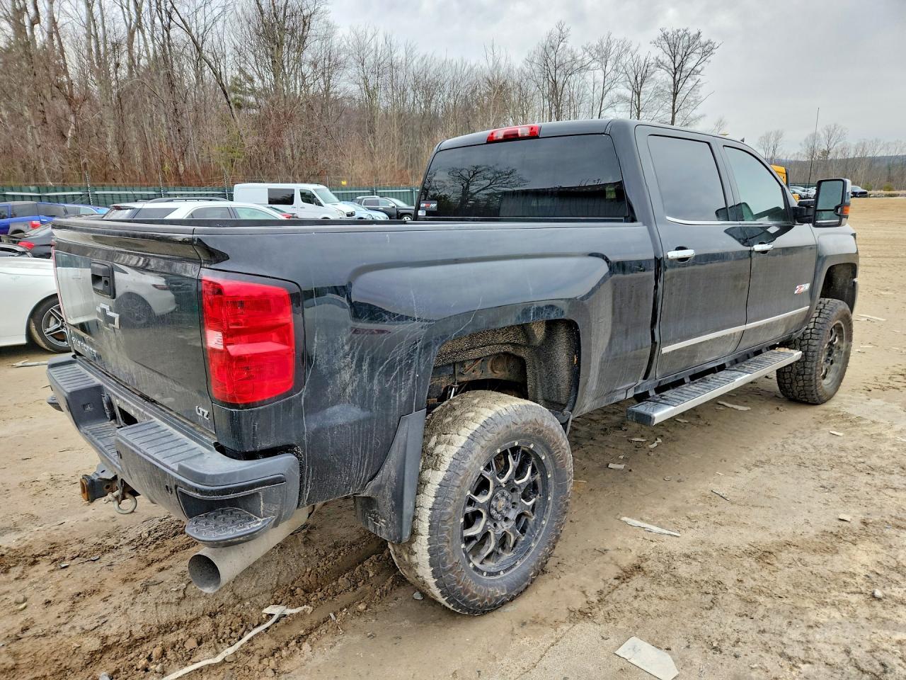 2019 Chevrolet Silverado K2500 Heavy Duty Ltz - Image 3