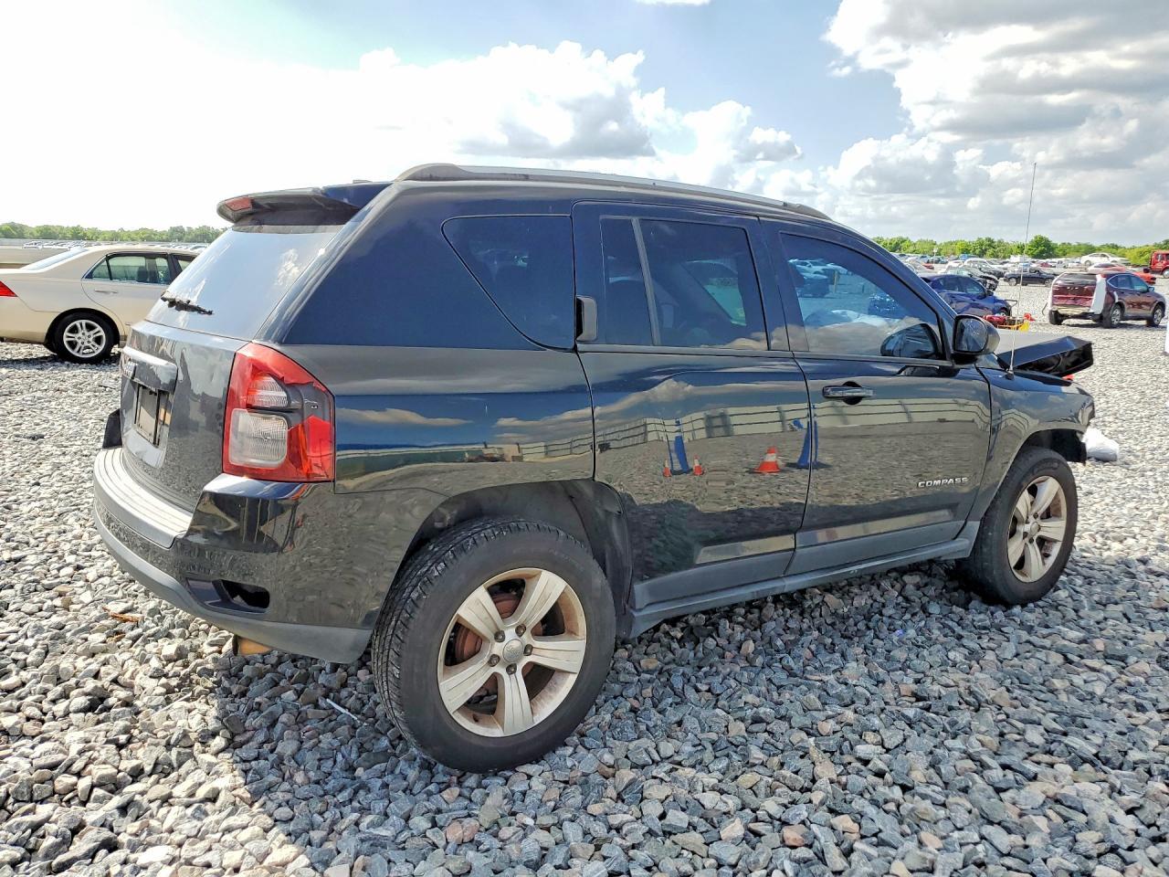 2016 Jeep Compass Sport - Фото 3
