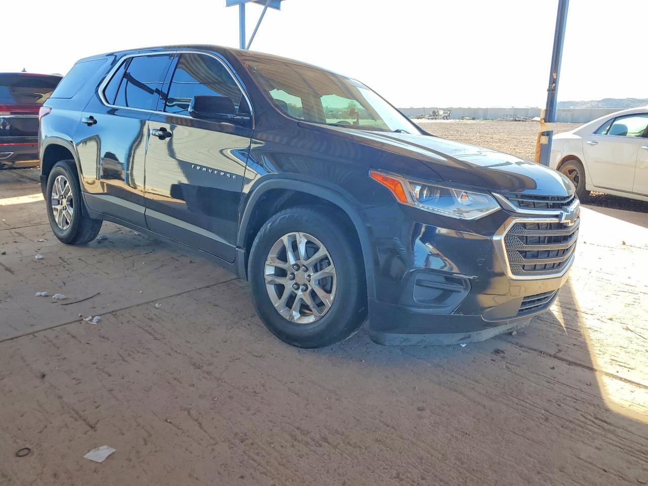 2020 Chevrolet Traverse Ls - Фото 4