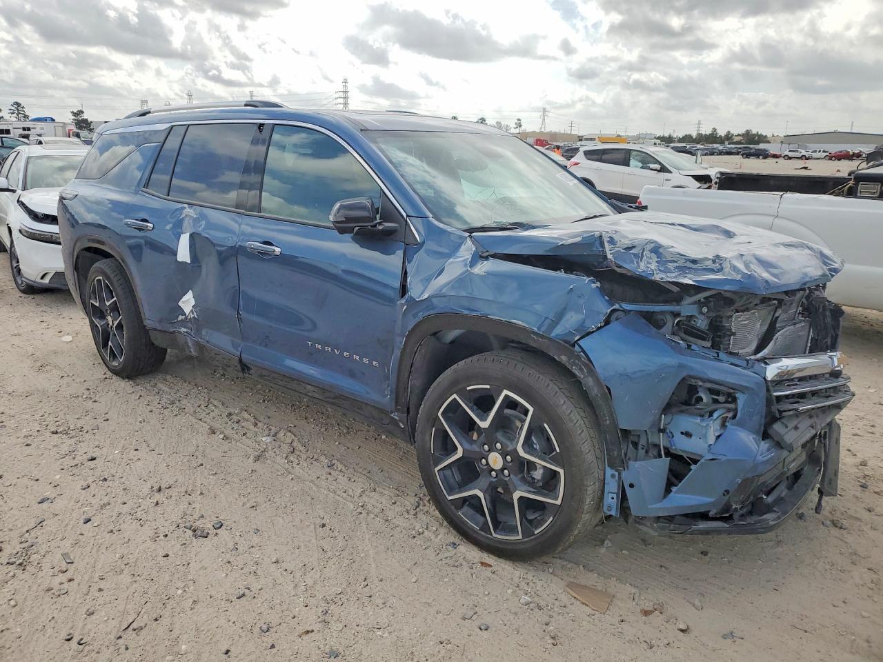 2025 Chevrolet Traverse High Country - Image 4