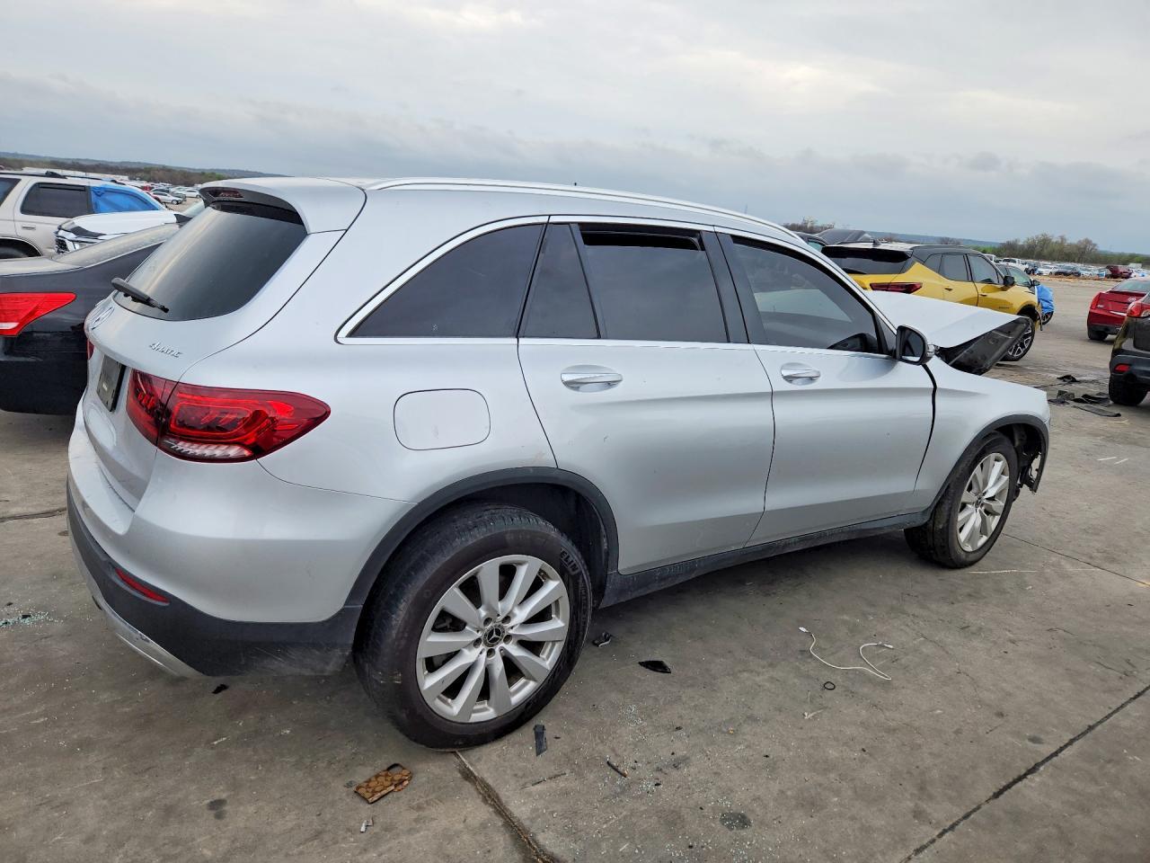 2020 Mercedes-Benz Glc 300 4Matic - Image 3