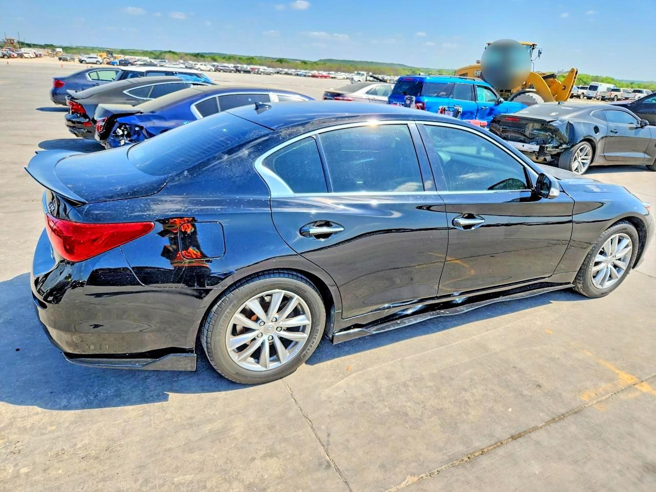 2016 Infiniti Q50 - Image 3