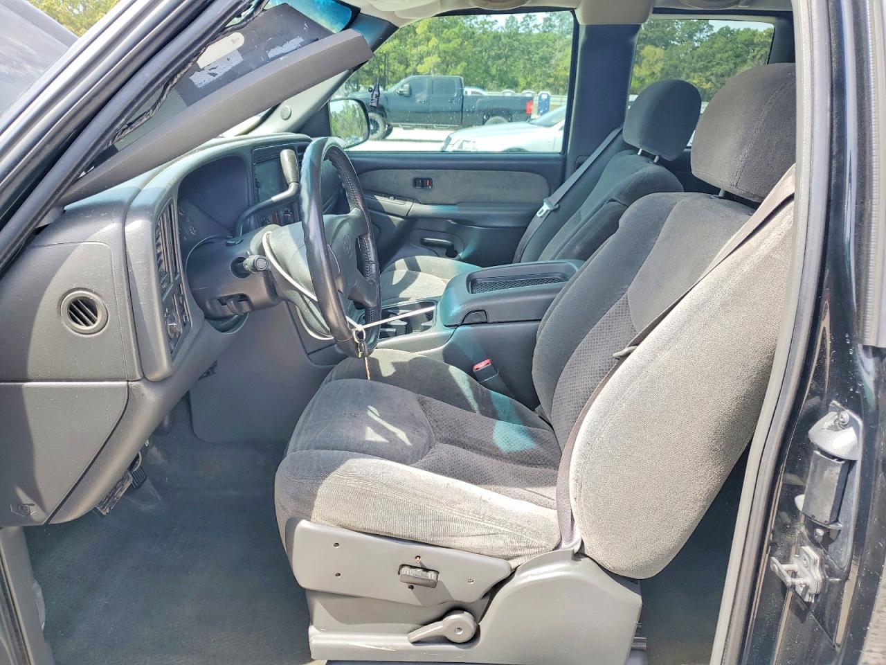 2003 Chevrolet Silverado C1500 - Image 7