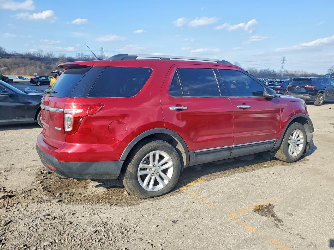 2013 Ford Explorer Xlt - Image 3