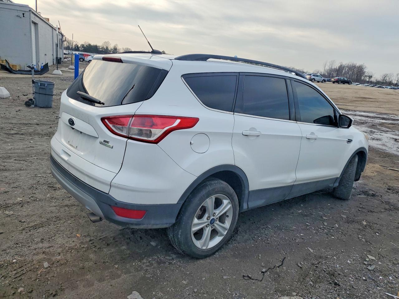 2014 Ford Escape Se - Фото 3