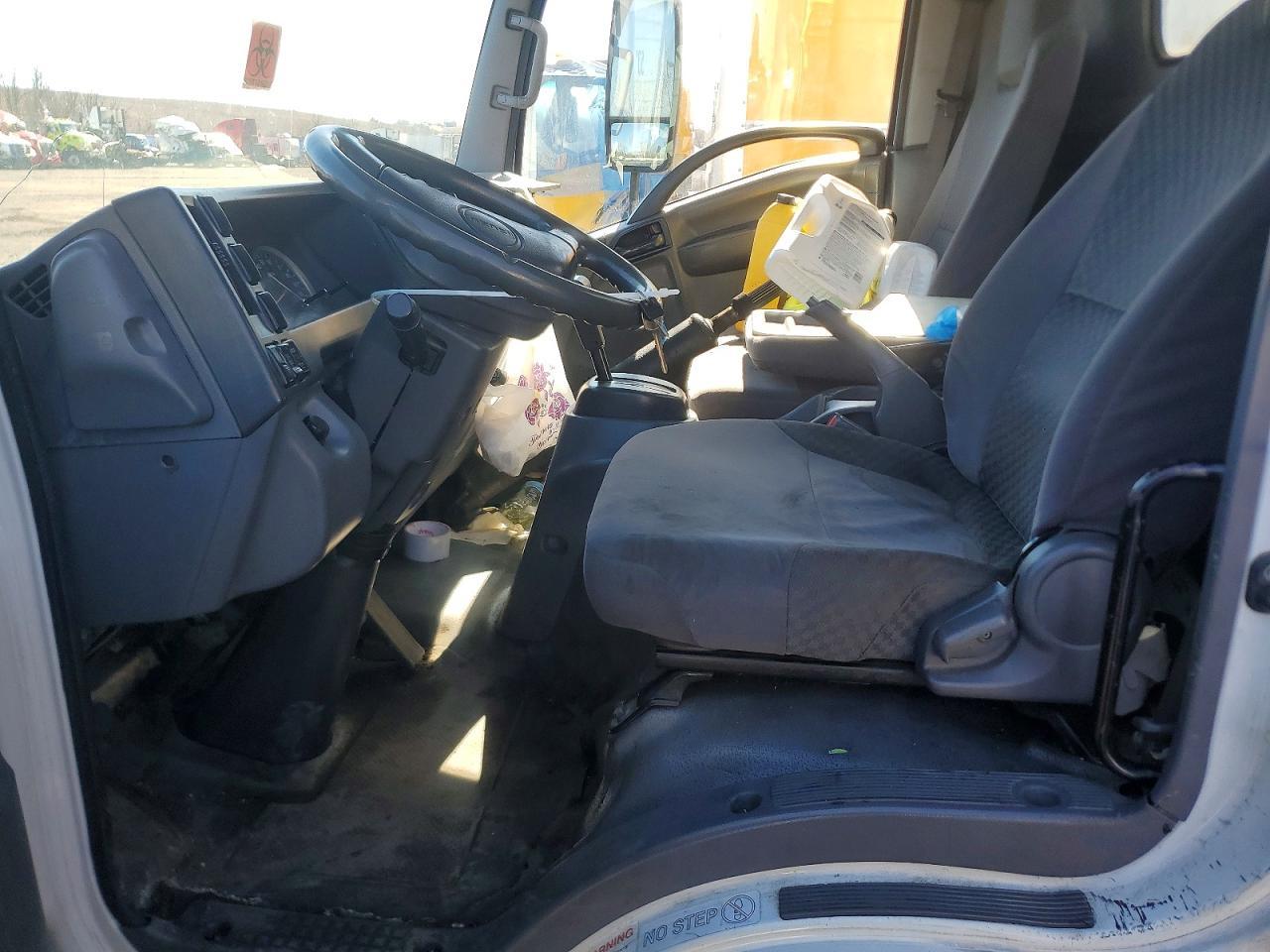 2013 Isuzu Npr Hd Box Truck - Фото 7