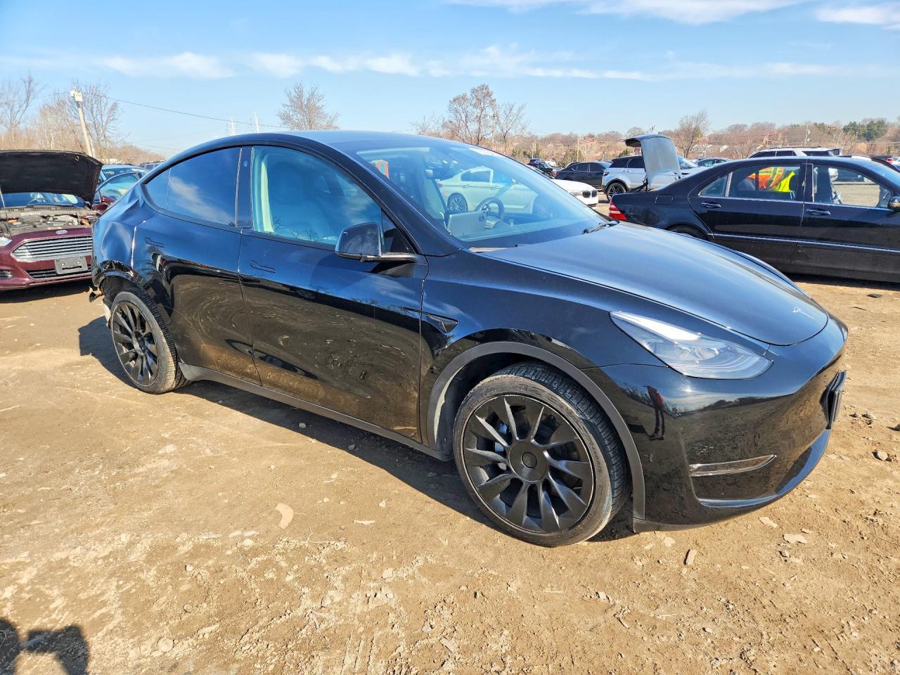 2023 Tesla Model Y - Image 4