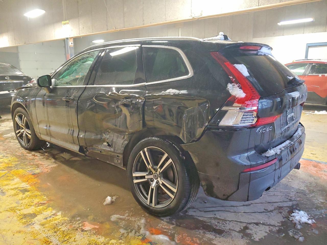 2019 Volvo Xc60 T6 Momentum - Фото 2