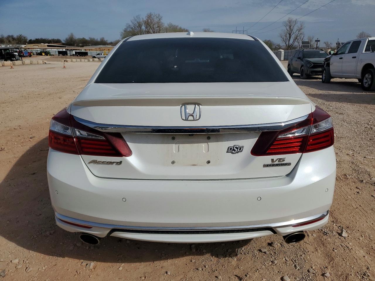 2016 Honda Accord Touring - Фото 6