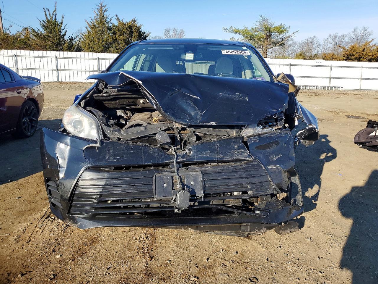 2018 Toyota Sienna Le 8-Passenger - Фото 5
