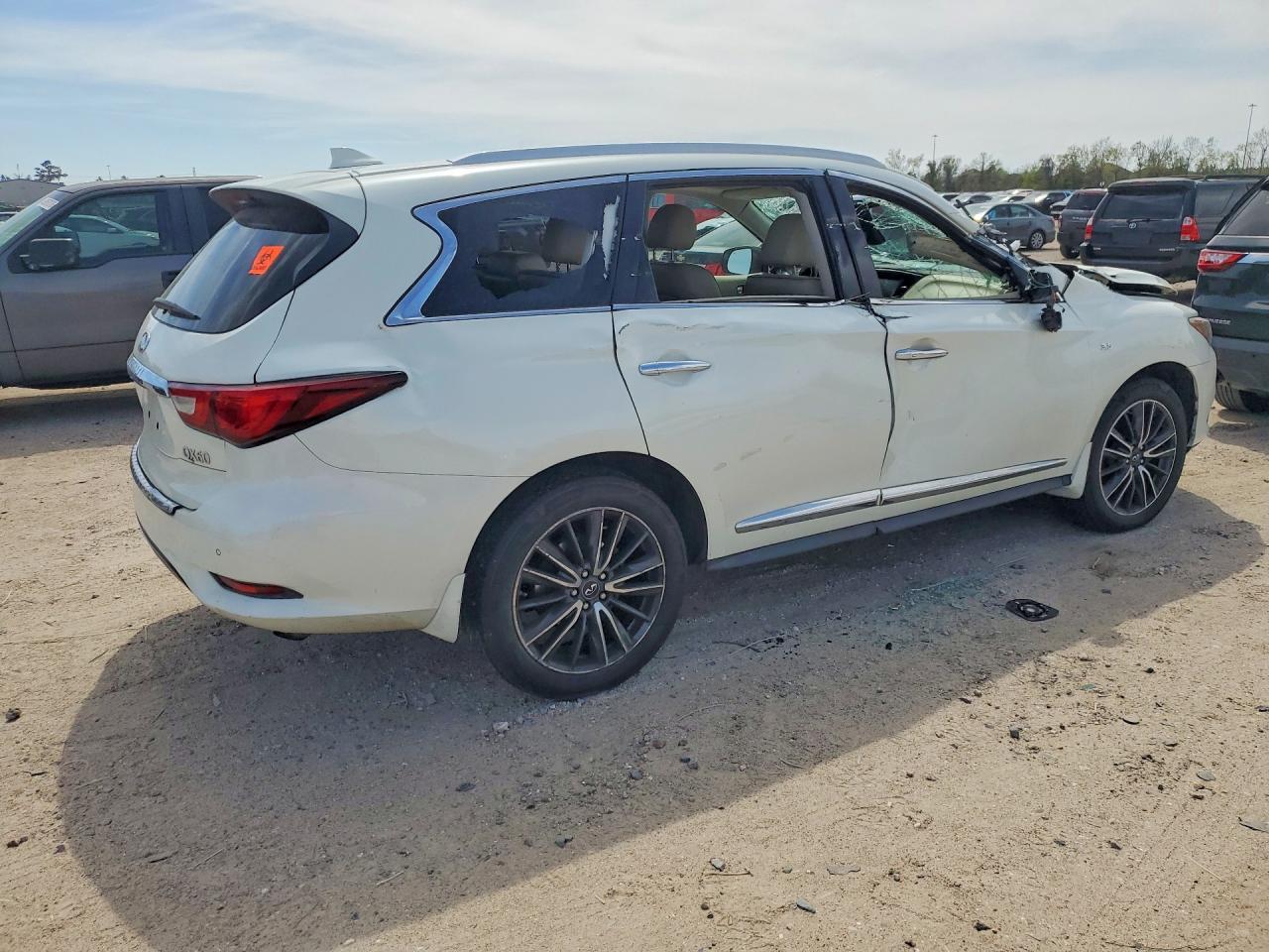 2017 Infiniti Qx60 Base - Фото 3