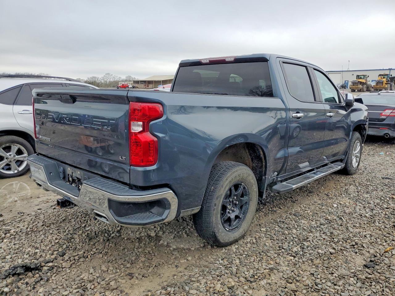 2020 Chevrolet Silverado K1500 Lt - Фото 3