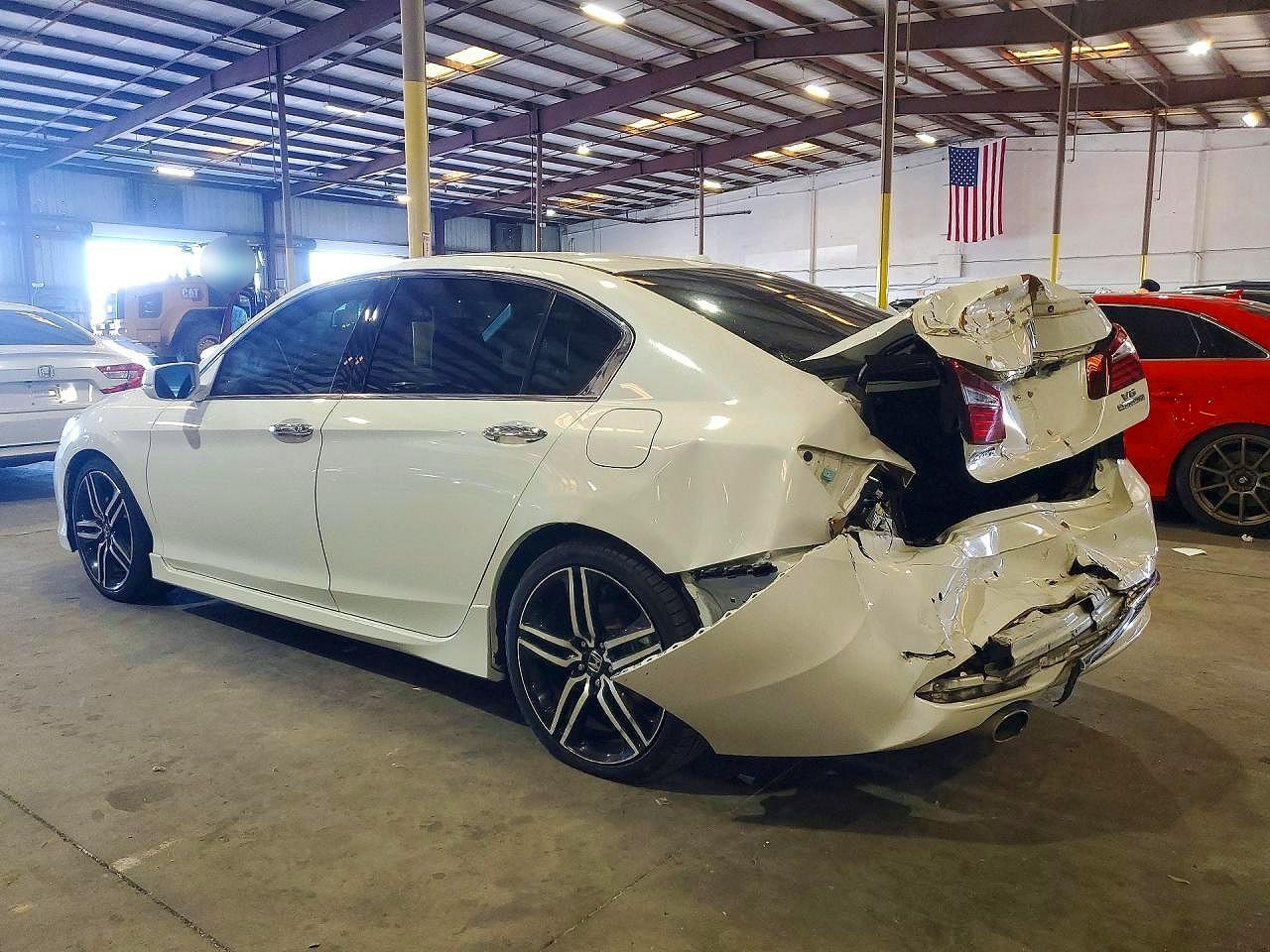 2017 Honda Accord - Фото 2