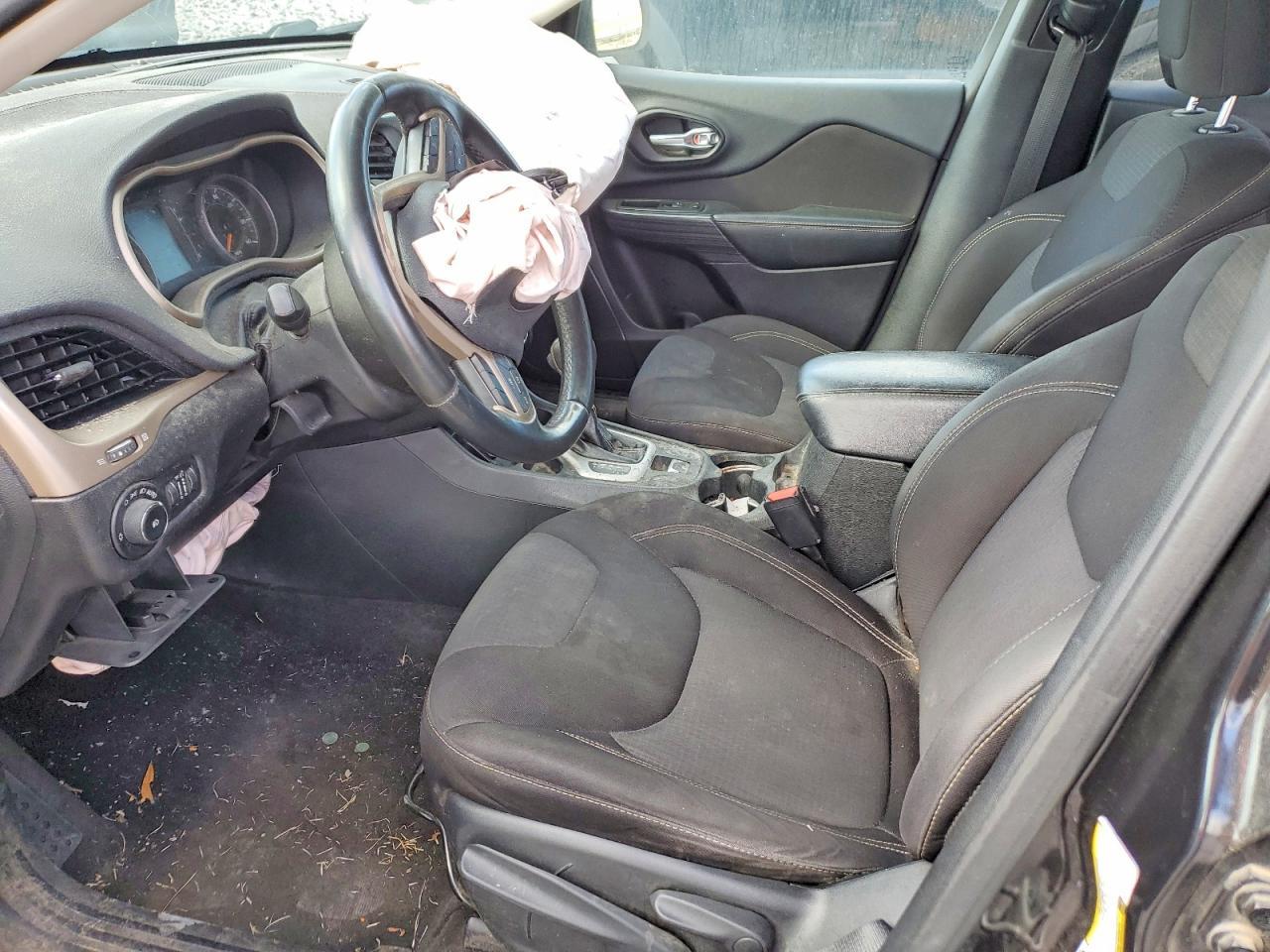 2015 Jeep Cherokee Latitude - Image 7
