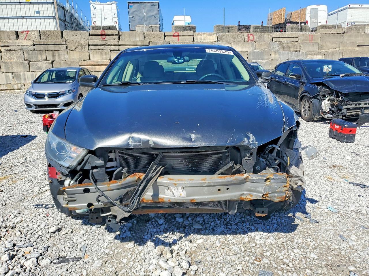 2016 Ford Taurus Se - Image 5