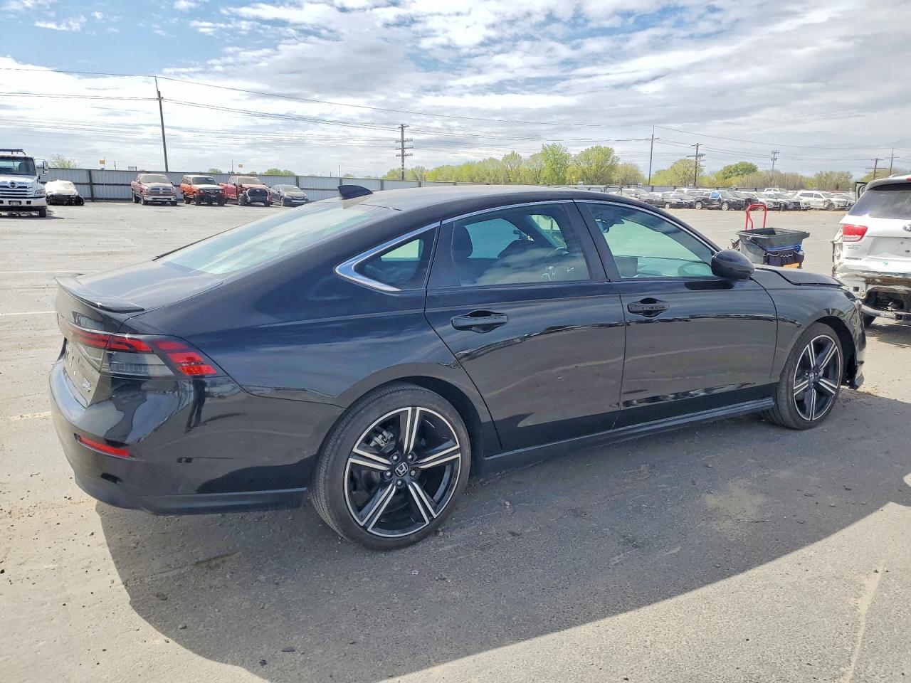 2023 Honda Accord Hybrid Sport - Фото 3