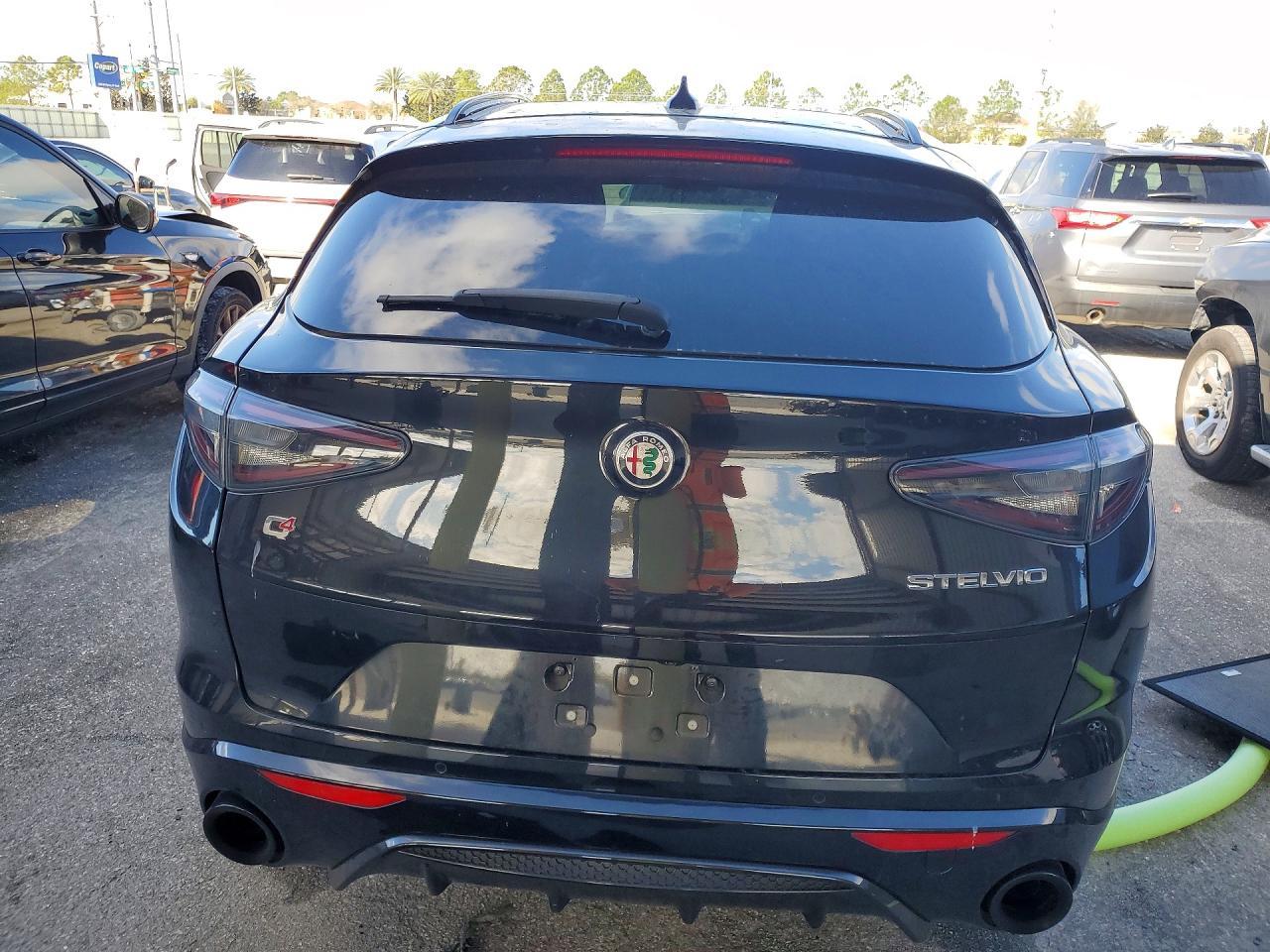 2024 Alfa Romeo Stelvio Ti - Фото 6