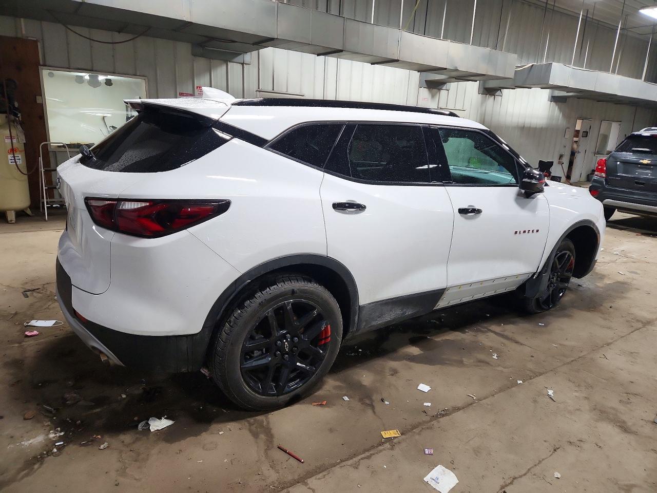 2022 Chevrolet Blazer 2Lt - Фото 3