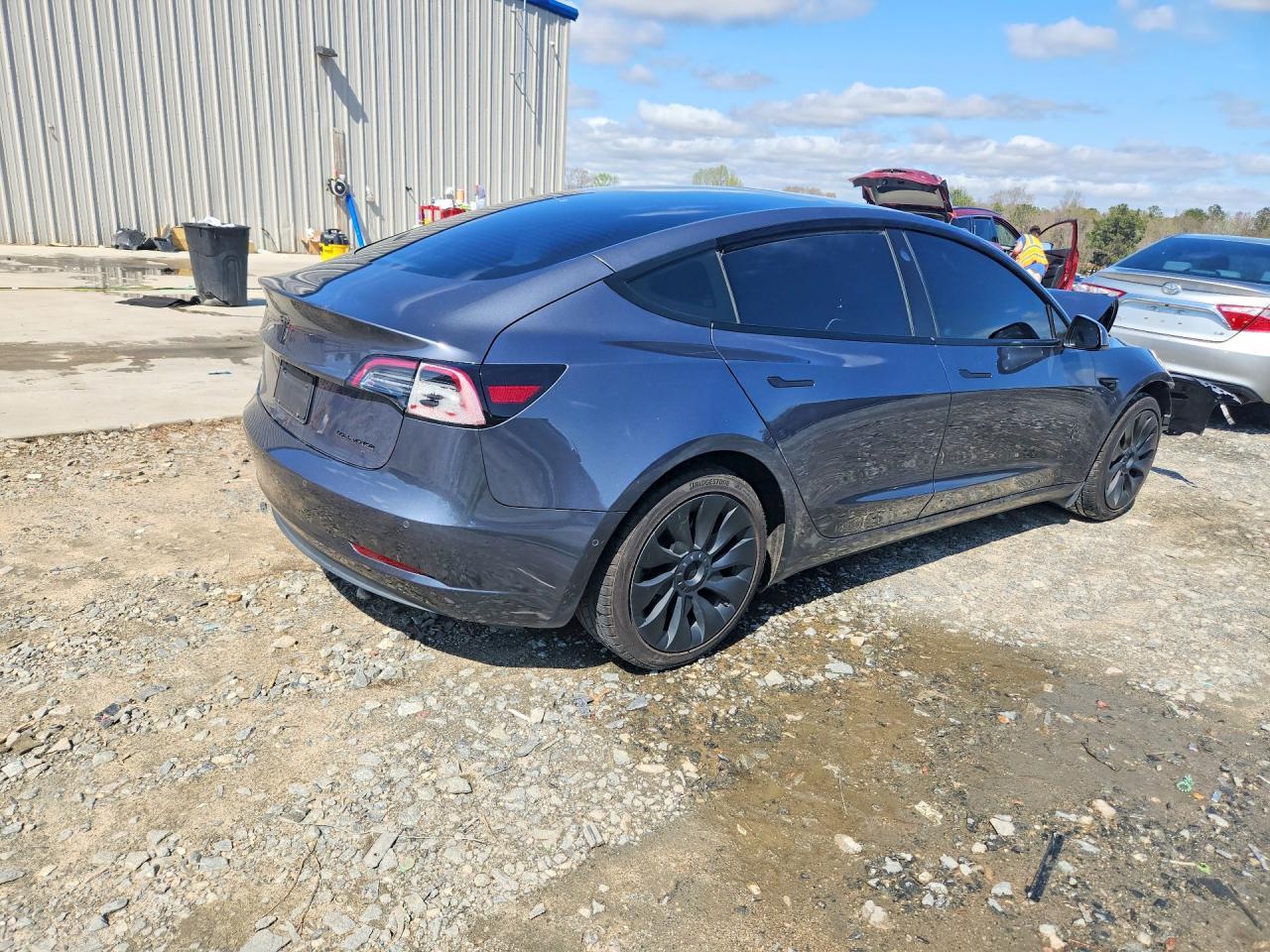 2022 Tesla Model 3 - Фото 3