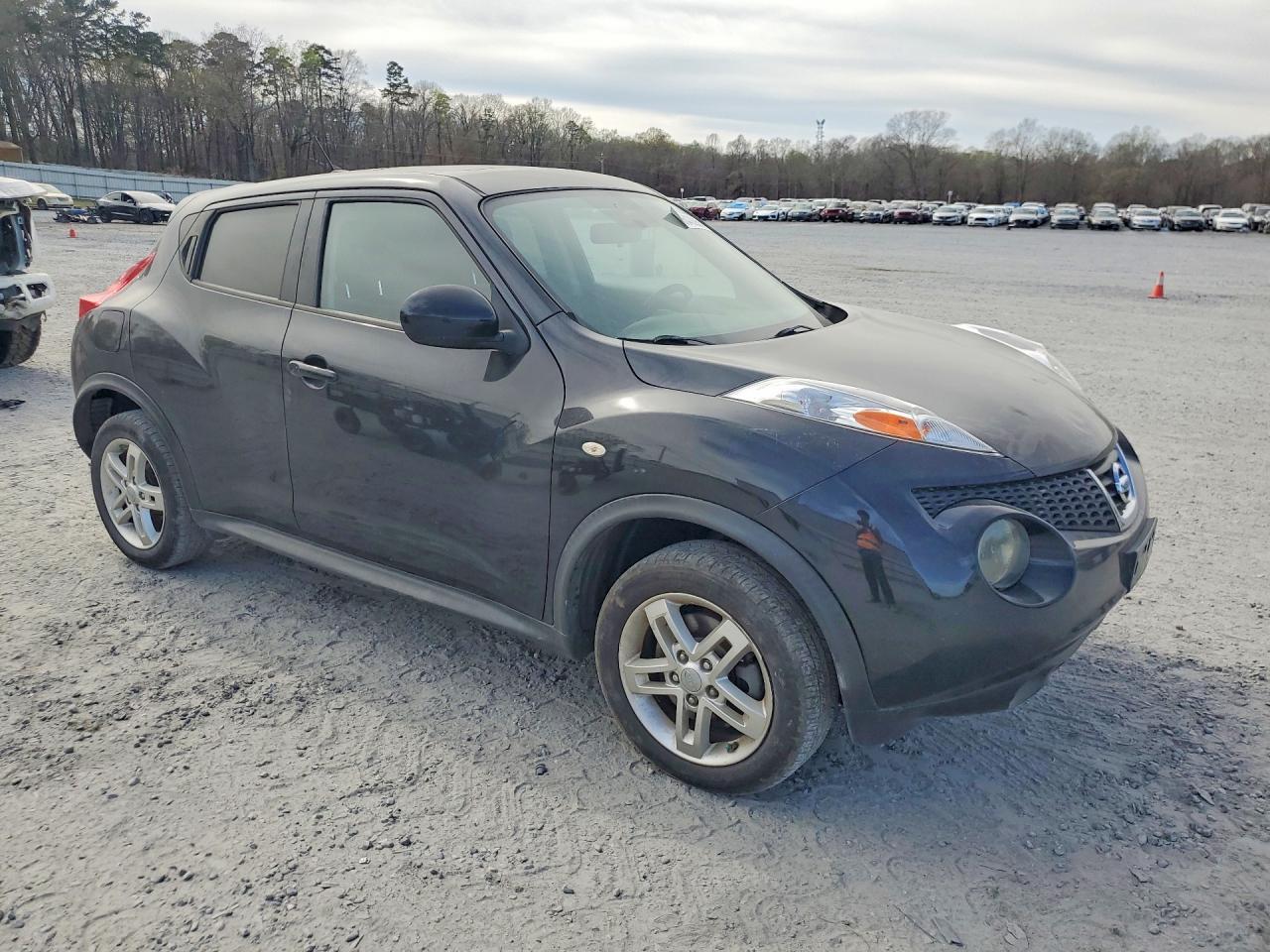 2012 Nissan Juke S - Image 4