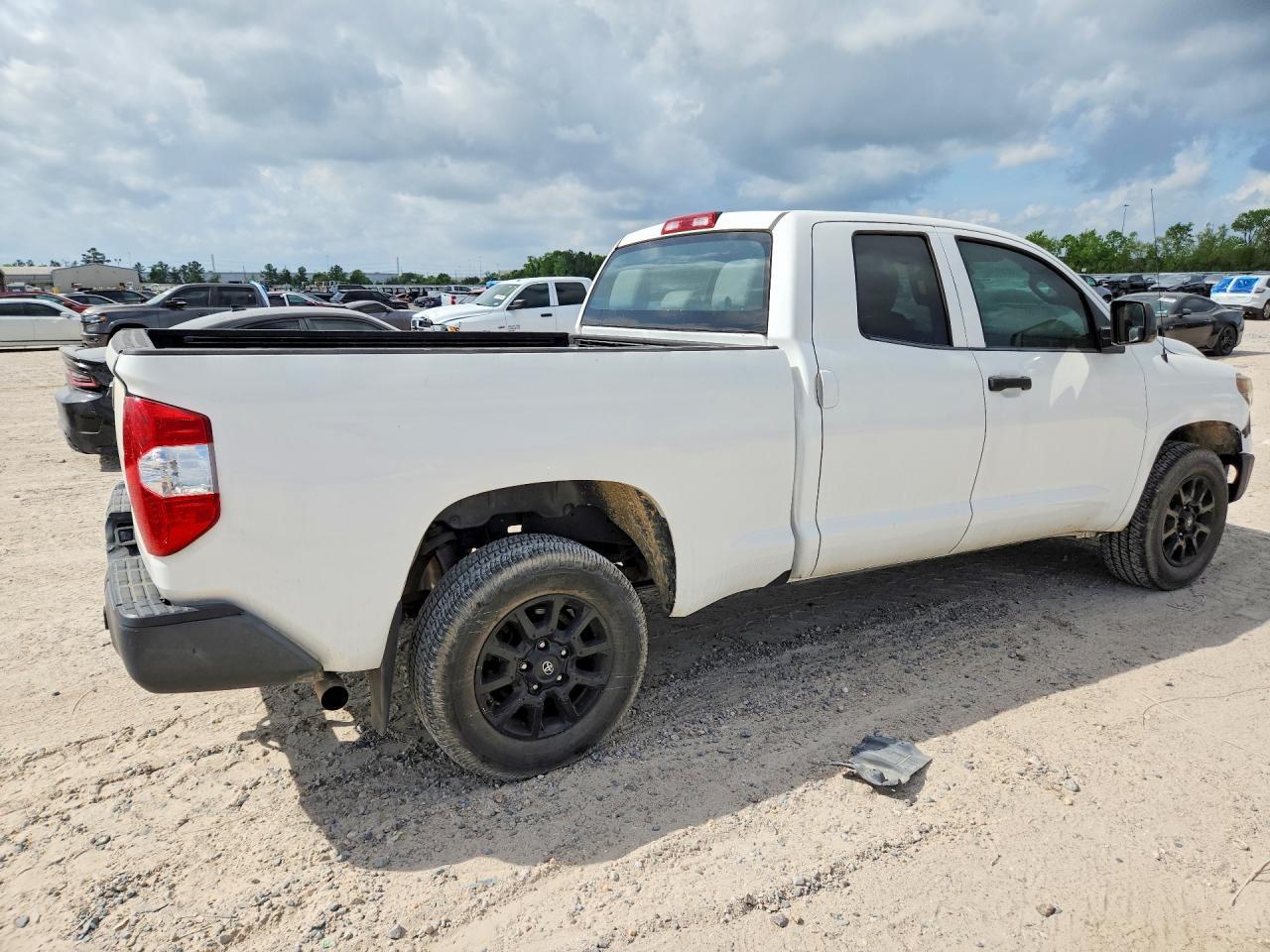 2019 Toyota Tundra Sr - Фото 3