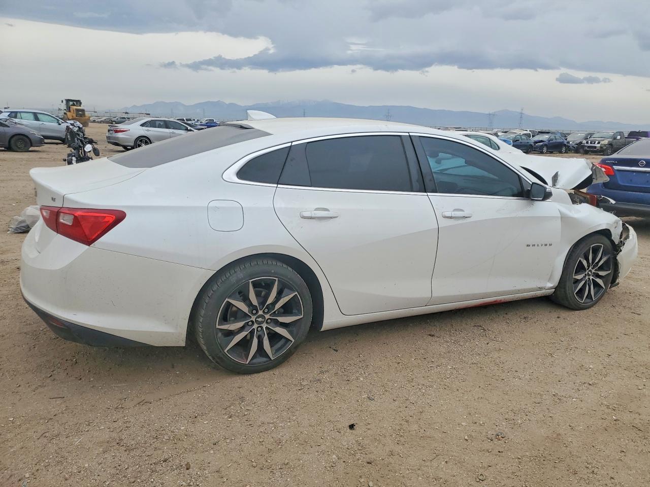 2017 Chevrolet Malibu Lt - Фото 3