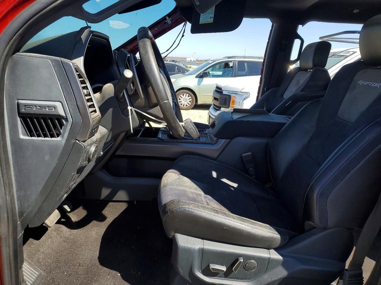 2020 Ford F150 Raptor - Фото 7