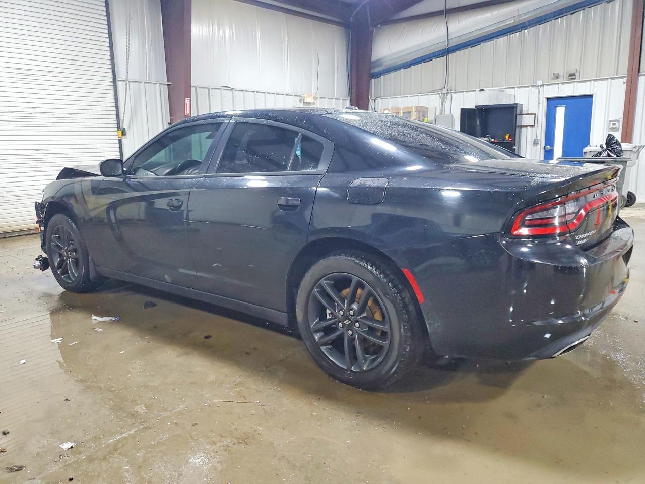 2015 Dodge Charger Se - Image 2