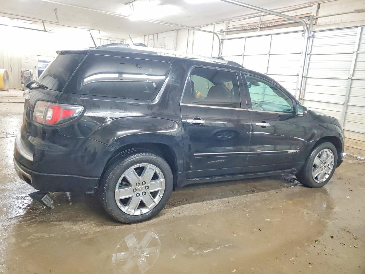 2016 GMC Acadia Denali - Image 3