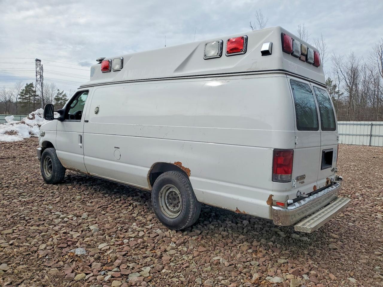 2014 Ford E350 Ambulance - Фото 2