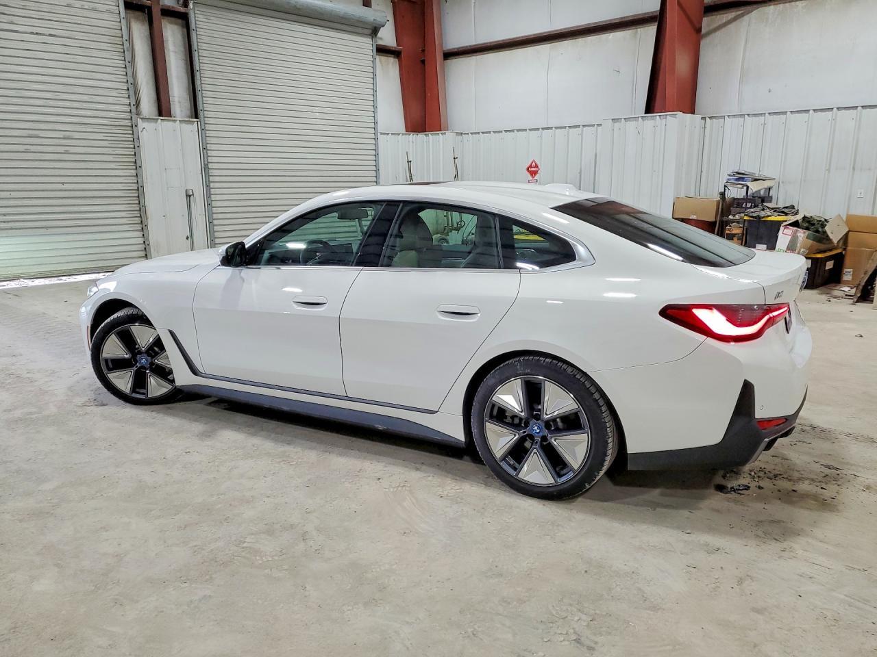 2024 BMW I4 xDrive 40 - Фото 2