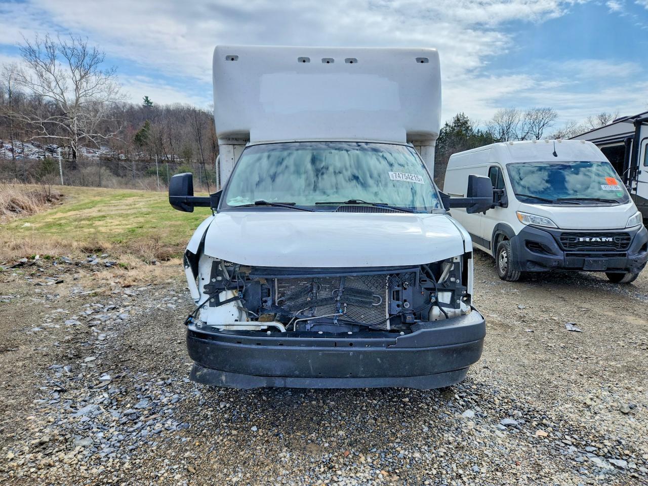 2019 Chevrolet Express Delivery Truck - Фото 5