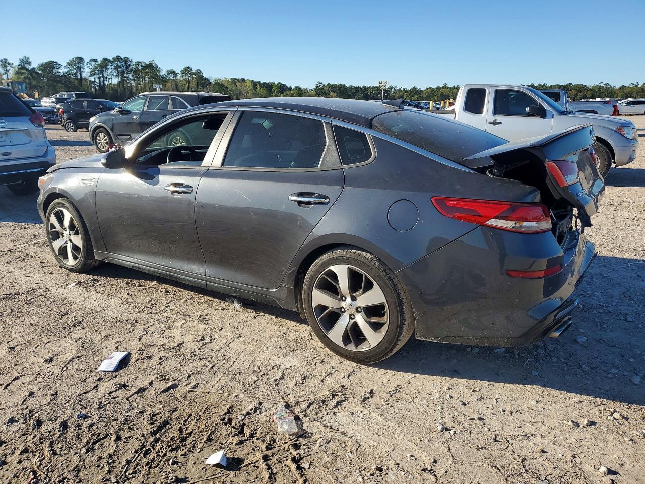 2019 Kia Optima - Image 2