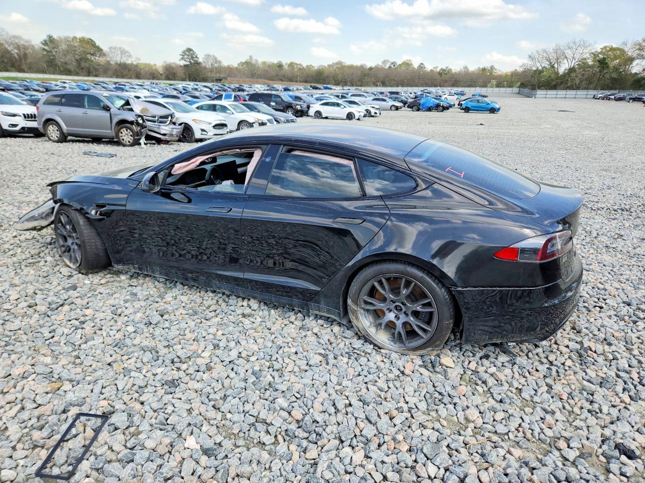 2022 Tesla Model S - Image 2
