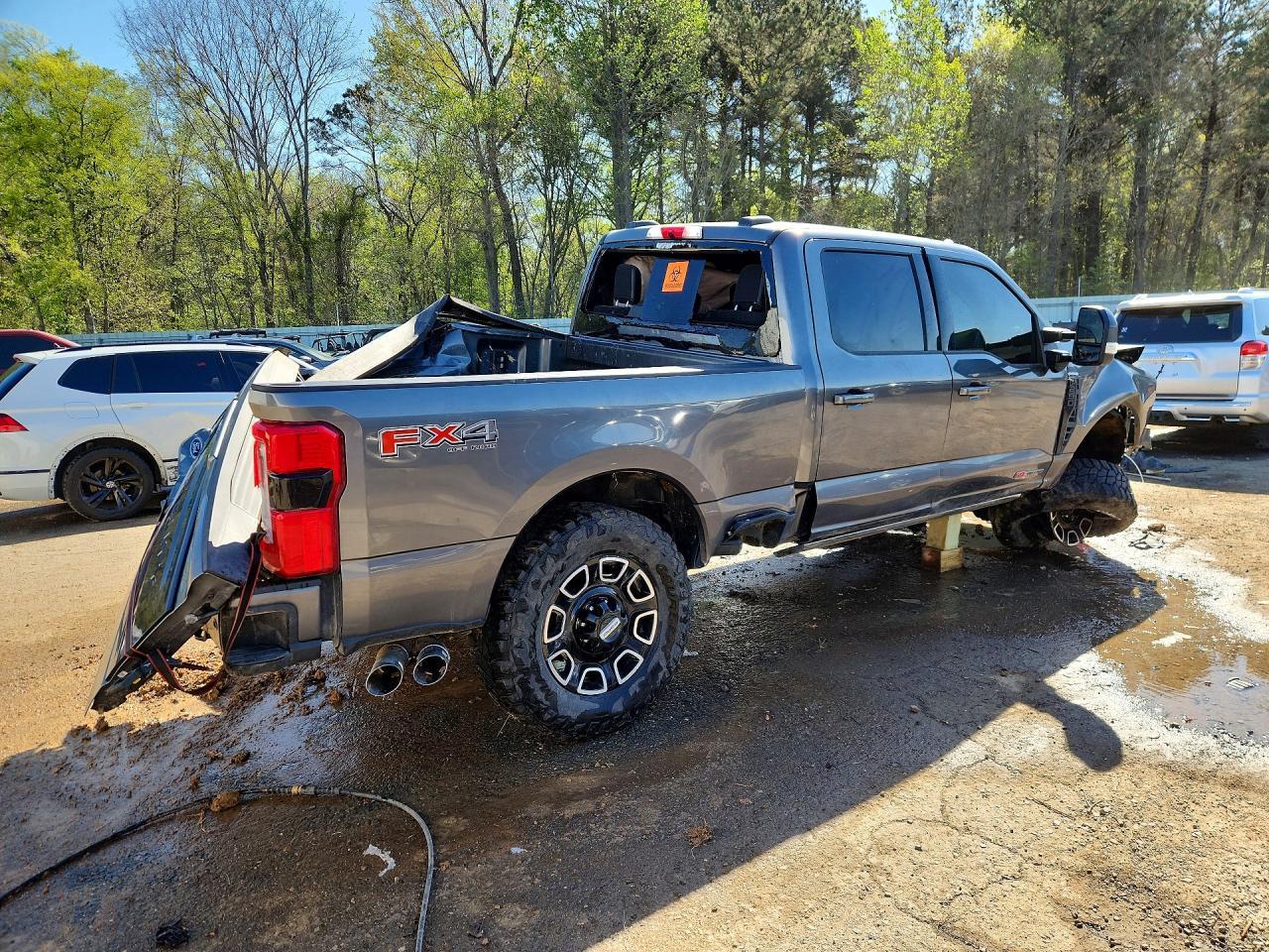 2026 Ford F250 Super Duty - Фото 3