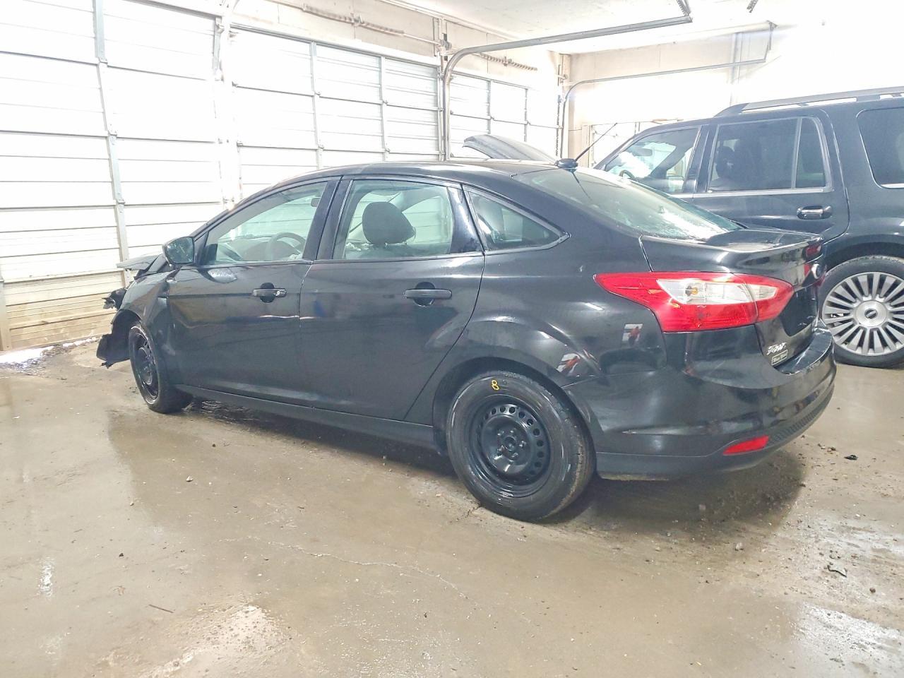 2013 Ford Focus S - Image 2