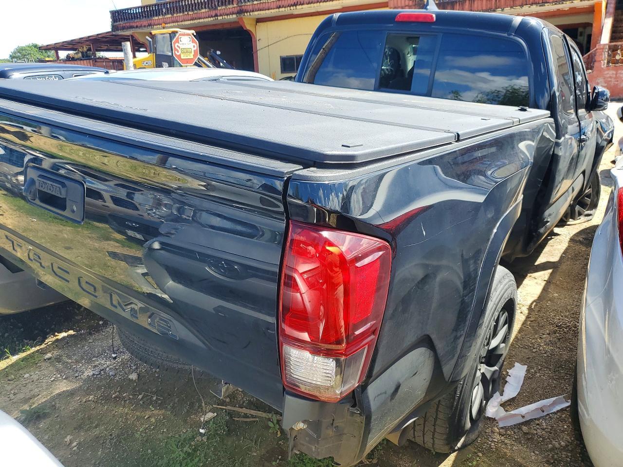 2022 Toyota Tacoma Access Cab - Image 3