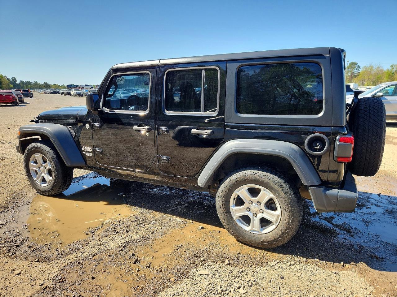 2018 Jeep Wrangler Unlimited Sport - Image 2
