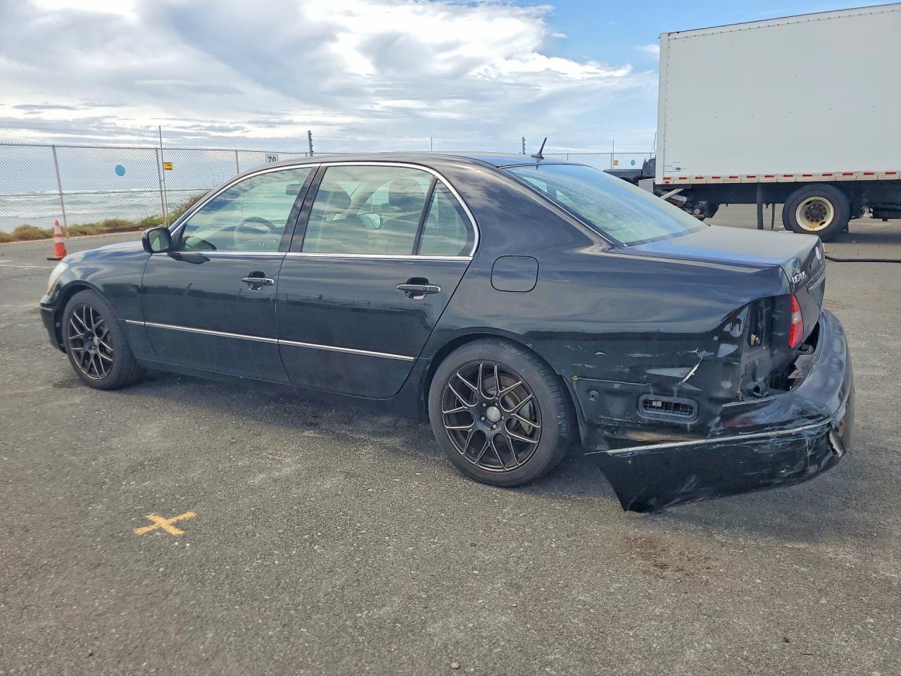 2004 Lexus Ls 430 - Image 2