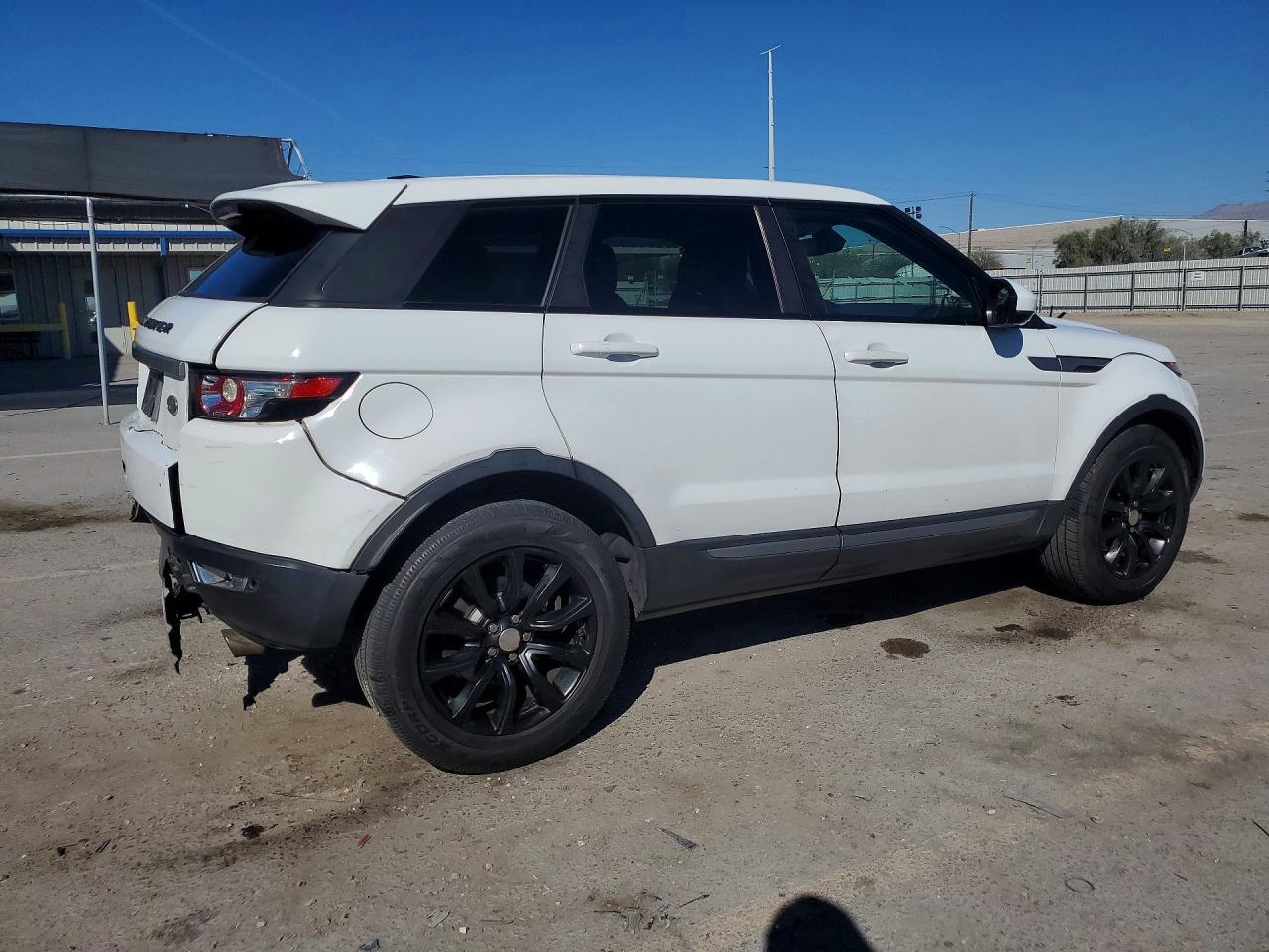 2014 Land Rover Range Rover Evoque Pure - Image 3