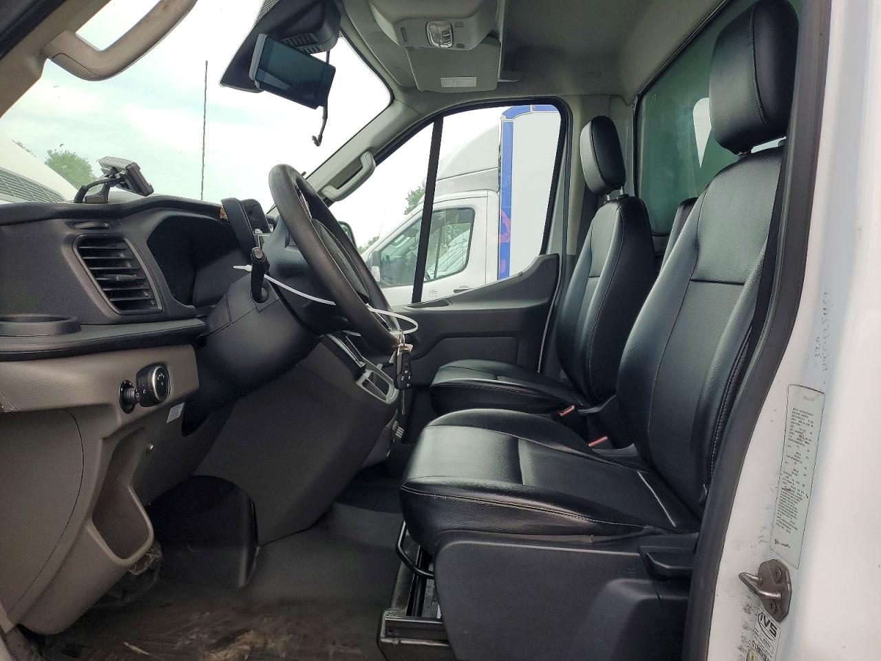 2020 Ford Transit Delivery Truck - Image 7