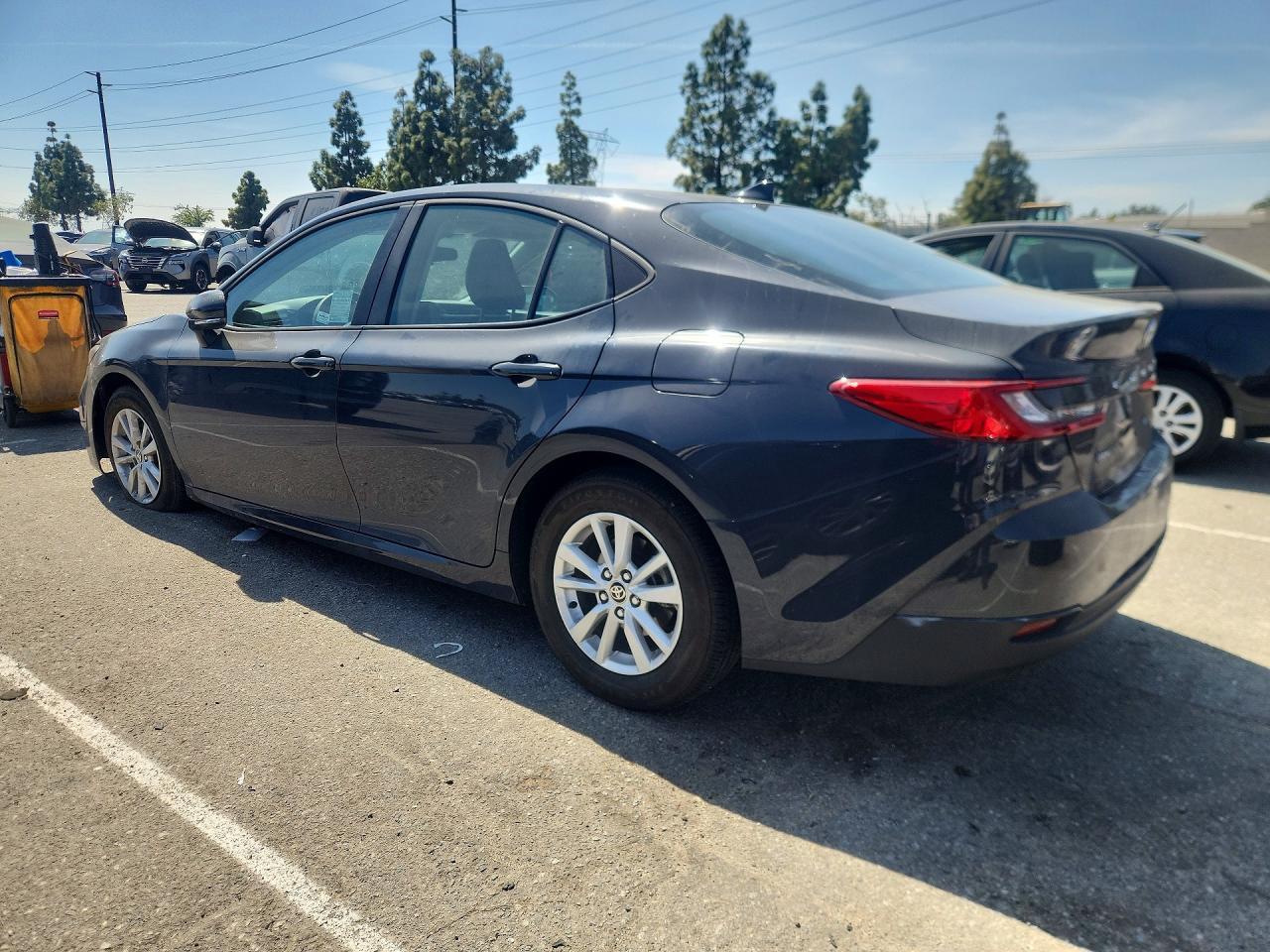 2025 Toyota Camry Le - Image 2