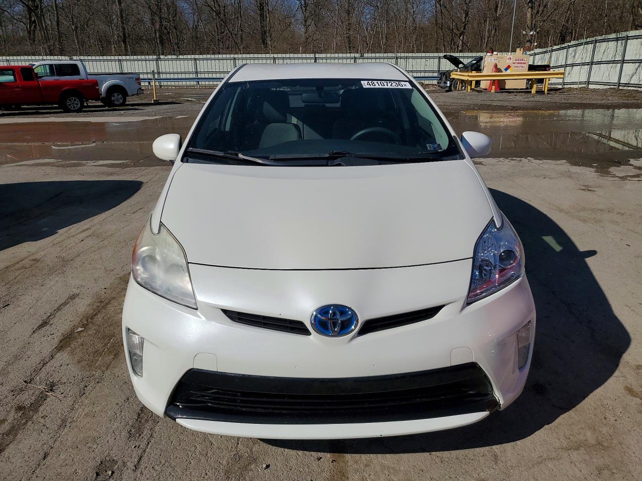 2013 Toyota Prius Three - Image 5