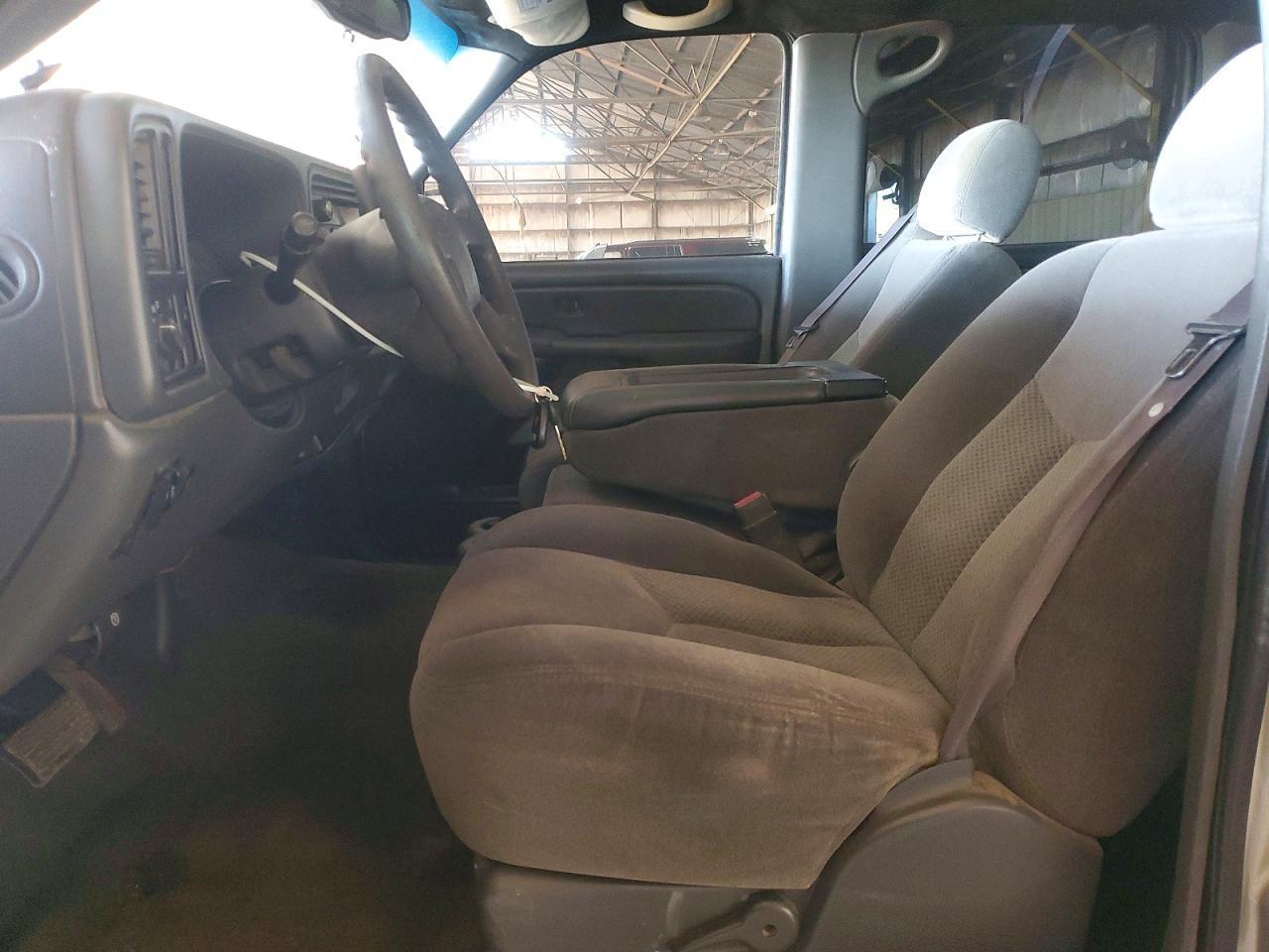 2006 Chevrolet Silverado C1500 - Image 7