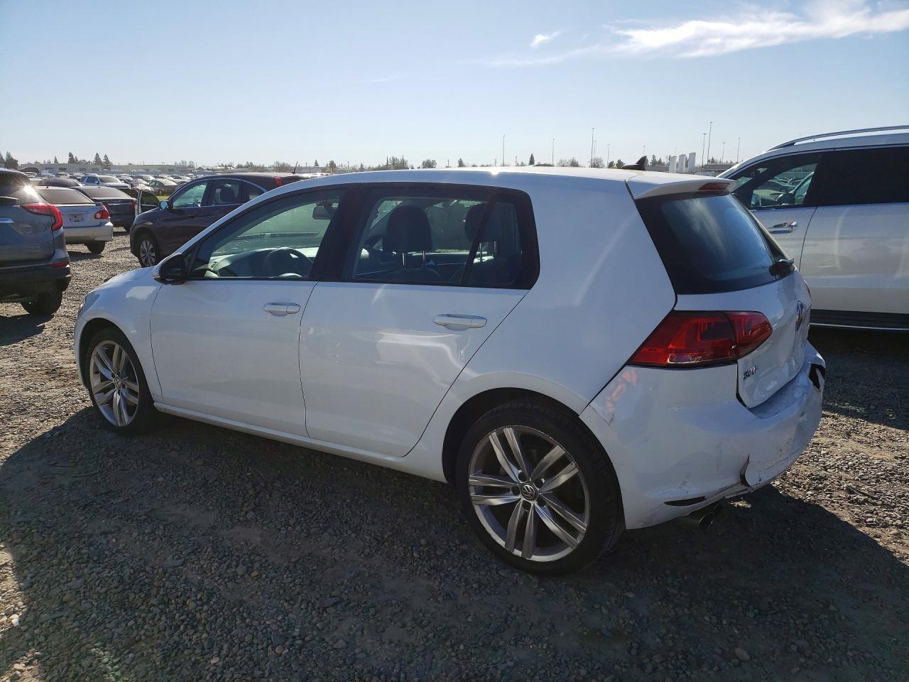2015 Volkswagen Golf - Фото 2